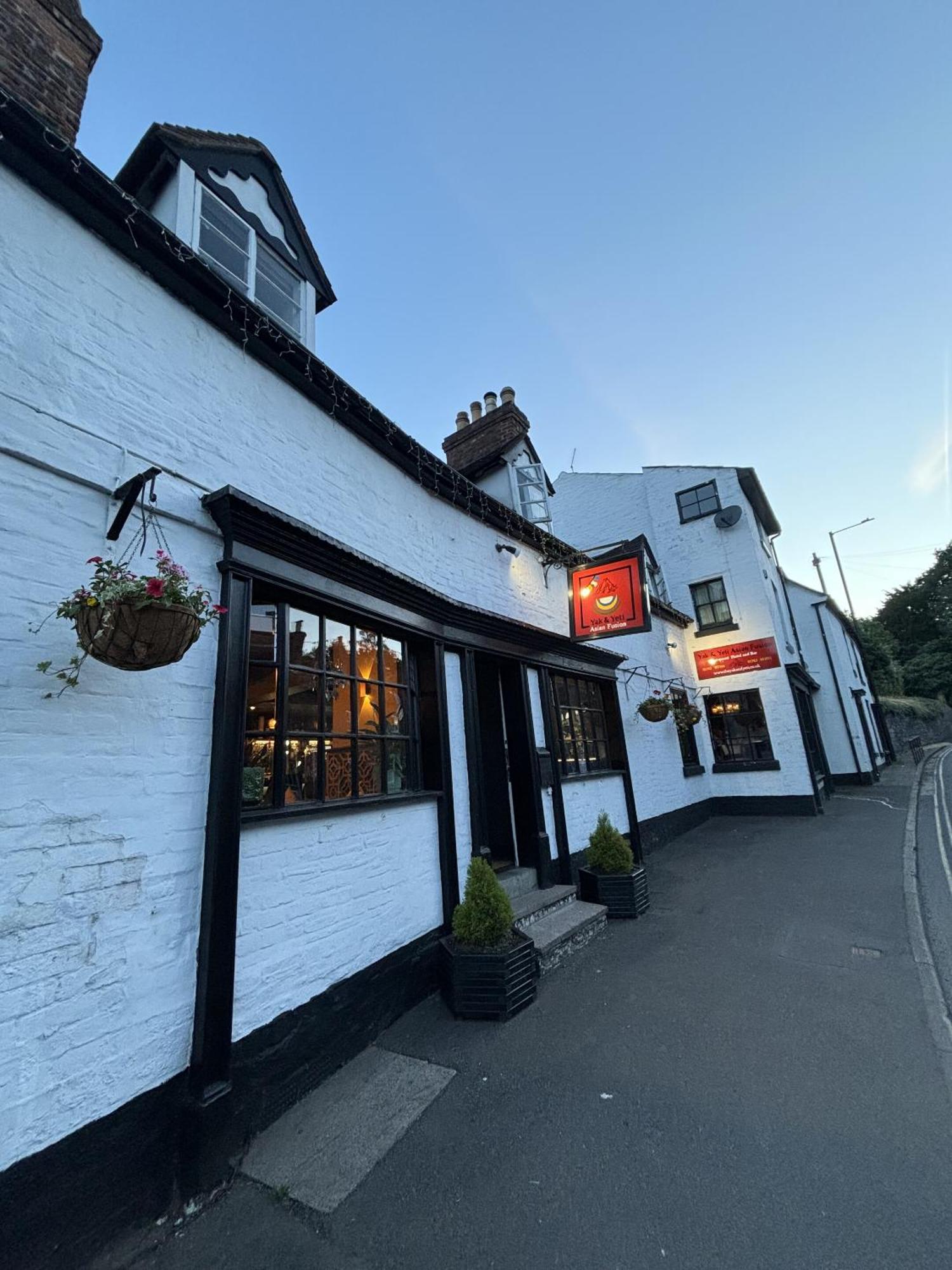 Bed and Breakfast Yak & Yeti Shrewsbury Exterior foto